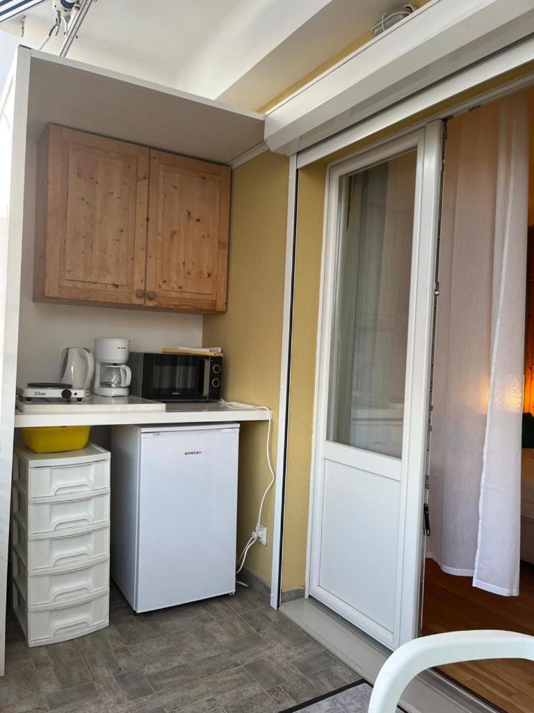 Ana'S House Apartment Макарска Екстериор снимка