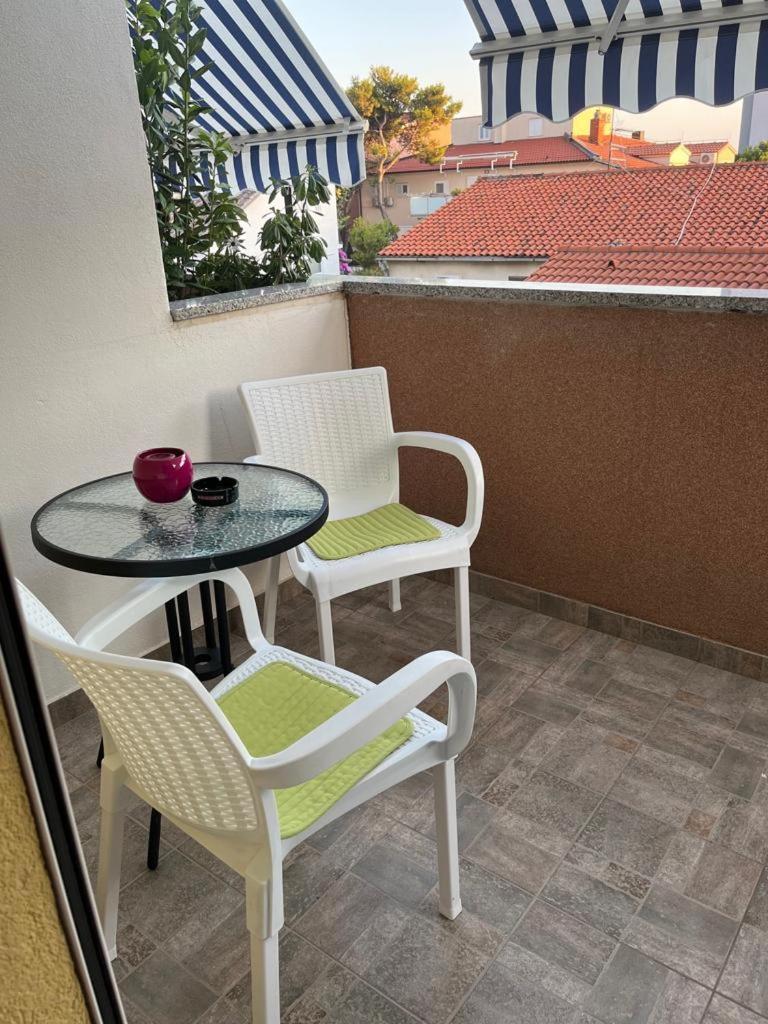 Ana'S House Apartment Макарска Екстериор снимка